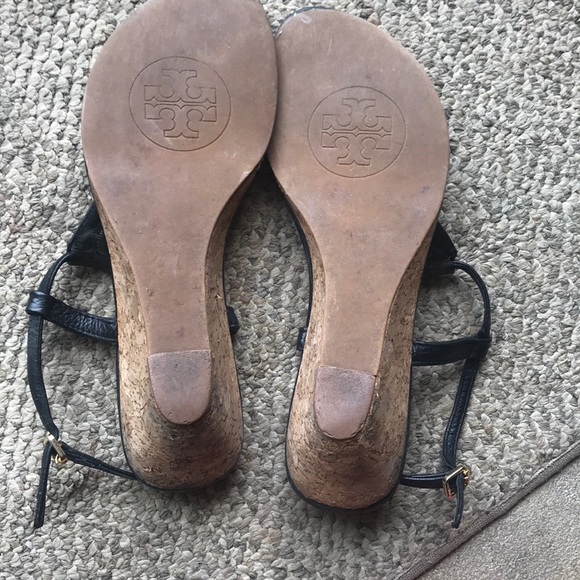 Tory Burch black wedge sandals-SZ 7- LIKE 🆕 - Picture 4 of 4